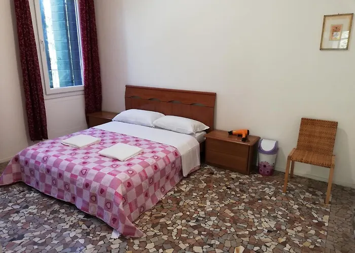 Venice Cityview Guesthouse בית הארחה מרגרה