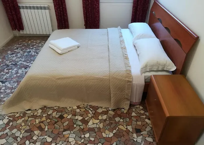 Venice Cityview Guesthouse *